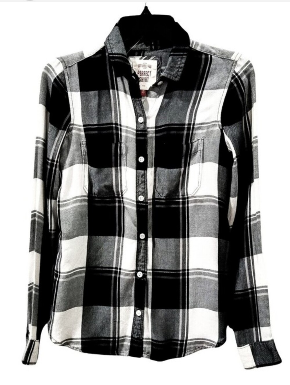 SO Women's Black & White Plaid Button-Up Shirt